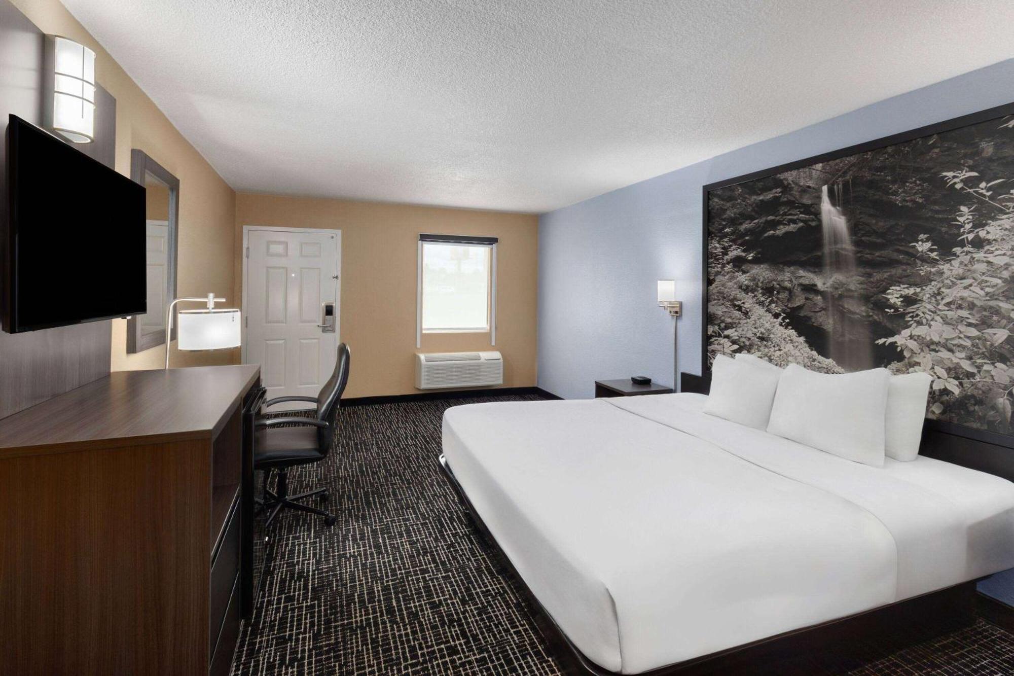 Super 8 By Wyndham Paducah I-24 Exit 4 Hotel Bagian luar foto